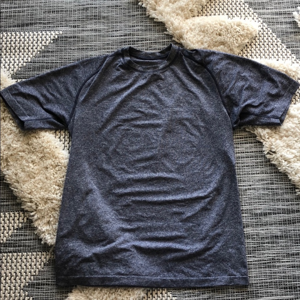 Men’s Lululemon Short Sleeve